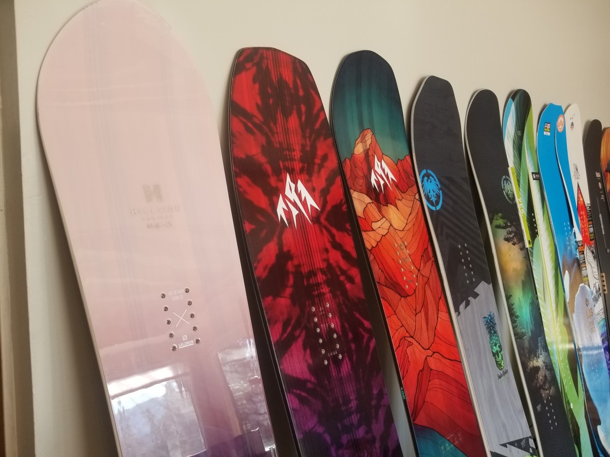 How to Choose a Snowboard for Women