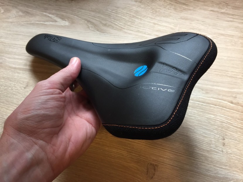 sqlab 611 ergowave active s-tube - sqlab has incorporated kevlar reinforcement around the entire tail...