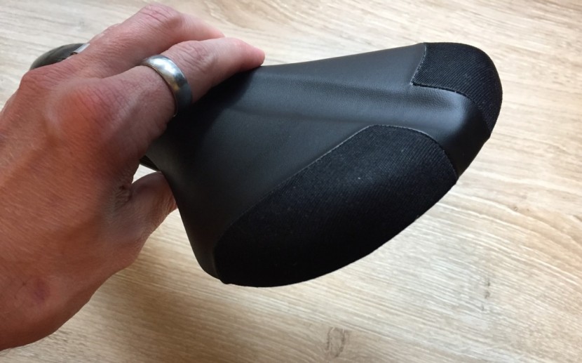 fizik monte s-alloy - the cordura reinforced tail is ready to take some hits.