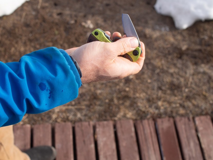 gerber crucial - we dig the one-handed, external deployment of the gerber crucial's...