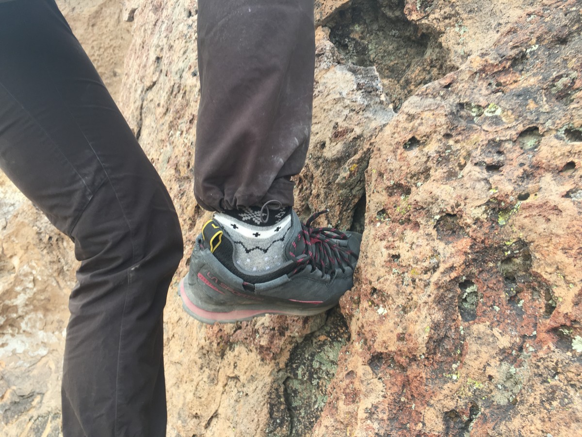 La Sportiva Boulder X - Women's Review | Tested by GearLab