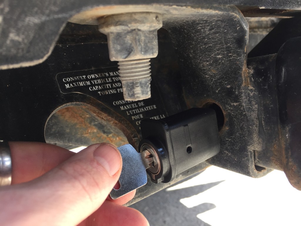 rockymounts monorail - the hitch pin locks still work fine despite lots of wet driving on...