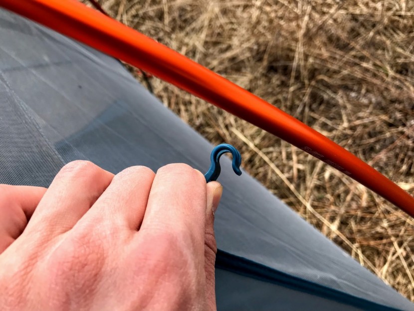 kelty dirt motel 2 - a classic, simple pole clip design that stays put. we have no...