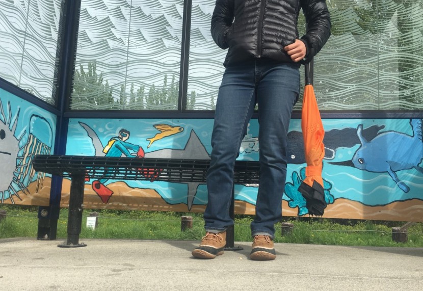 sharpty inverted - waiting at the bus stop with the circular handle of the sharpty...