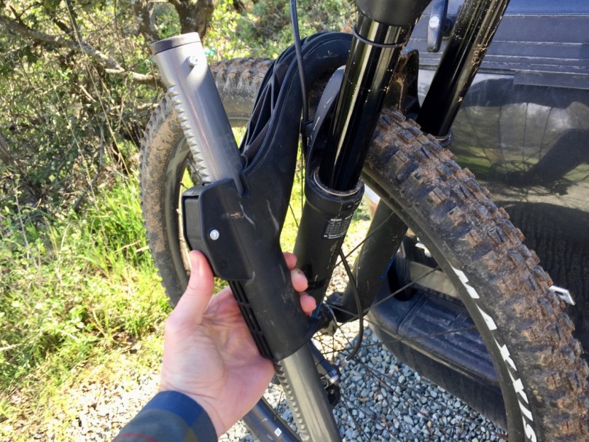 kuat transfer - no locks come pre-installed on the transfer but they are available...