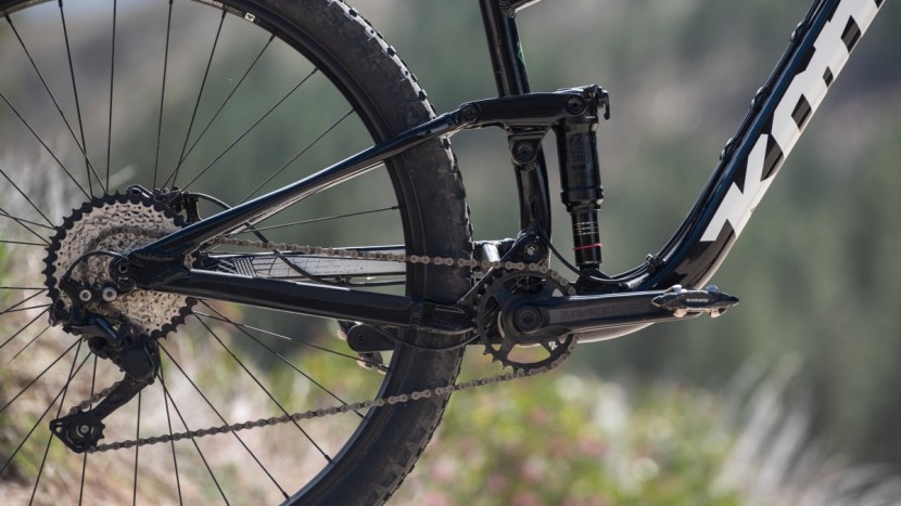 kona satori - the shimano deore 10-speed drivetrain works reliably but we prefer...