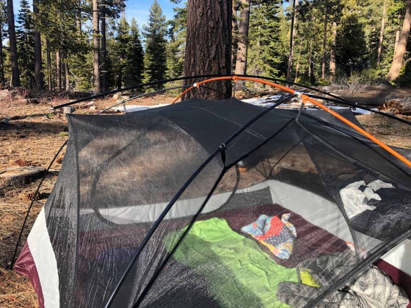 rei co-op half dome 4 plus - the black poles that run to the ground corners were slightly thinner...
