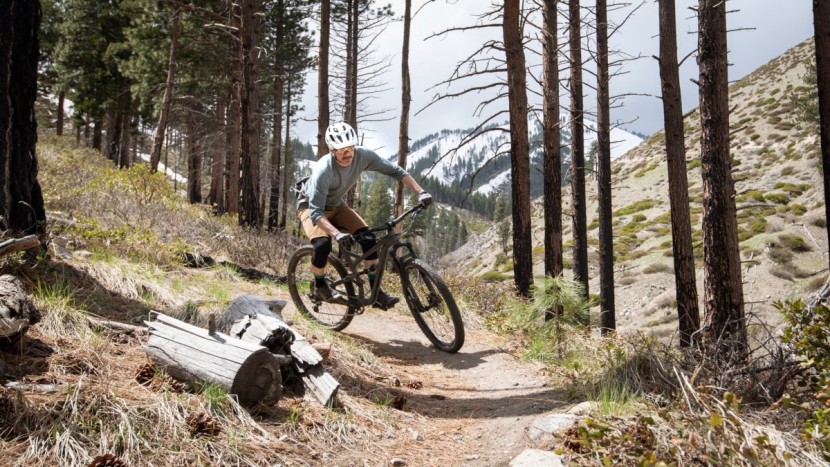 yt jeffsy al base - if you&#039;re in the market for a mid-travel do-it-all trail bike we...