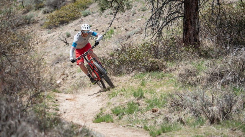 cannondale habit 6 - the habit 6 definitely likes to run. we found it to be best on...