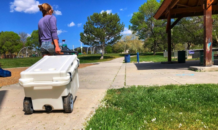 pelican elite wheeled - we aren&#039;t the biggest fans of this enormous wheeled cooler, and...