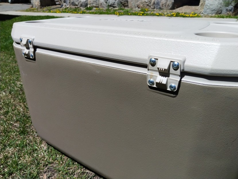 coleman xtreme 5-day 70qt - compared to the hinges found on the competition, the coleman&#039;s are...