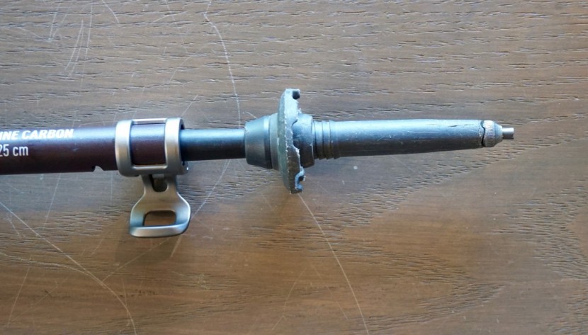 black diamond alpine carbon cork for women - the alpine carbon cork features an interchangeable tip and baskets.