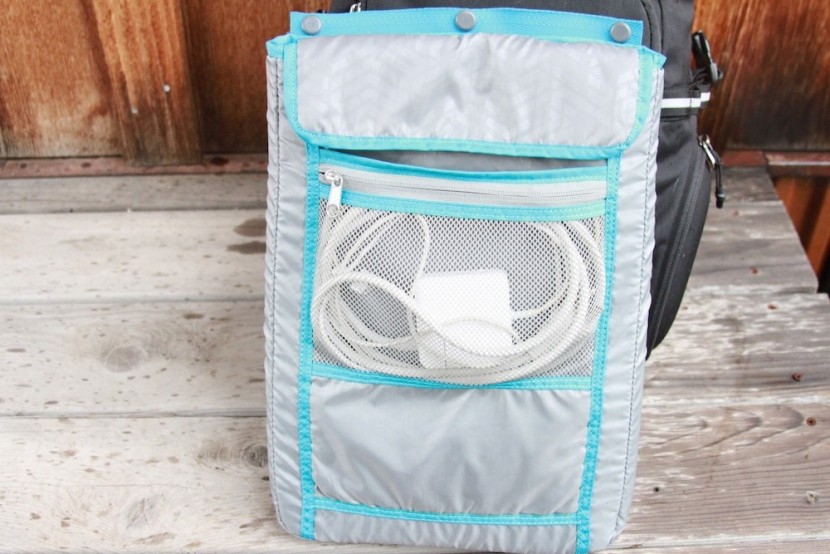 thule pack &#039;n pedal commuter - the insert is removable and offers two pockets with additional...