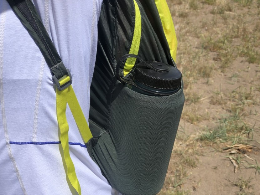 osprey ultralight stuff pack - a large side pocket for your water bottle makes staying hydrated...