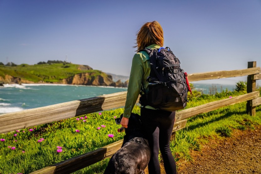 gonex updated 35l - exploring the pacific coastline with our best buy award winner, the...
