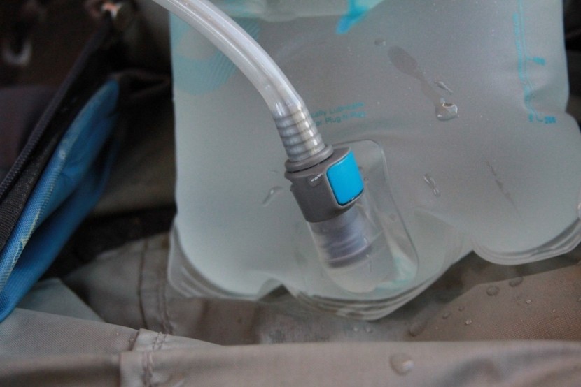 hydrapak shape-shift reservoir - the quick connection is nice and compatible with other hoses...