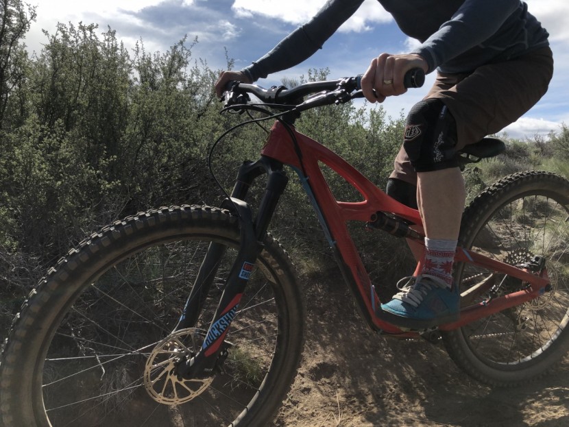 troy lee designs skyline for women - the 12-inch inseam works well with kneepads and offers great...