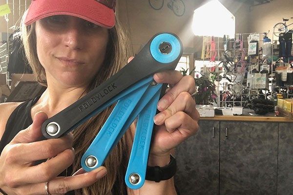 the foldylock compact is indeed that: it fits easily into a jersey...