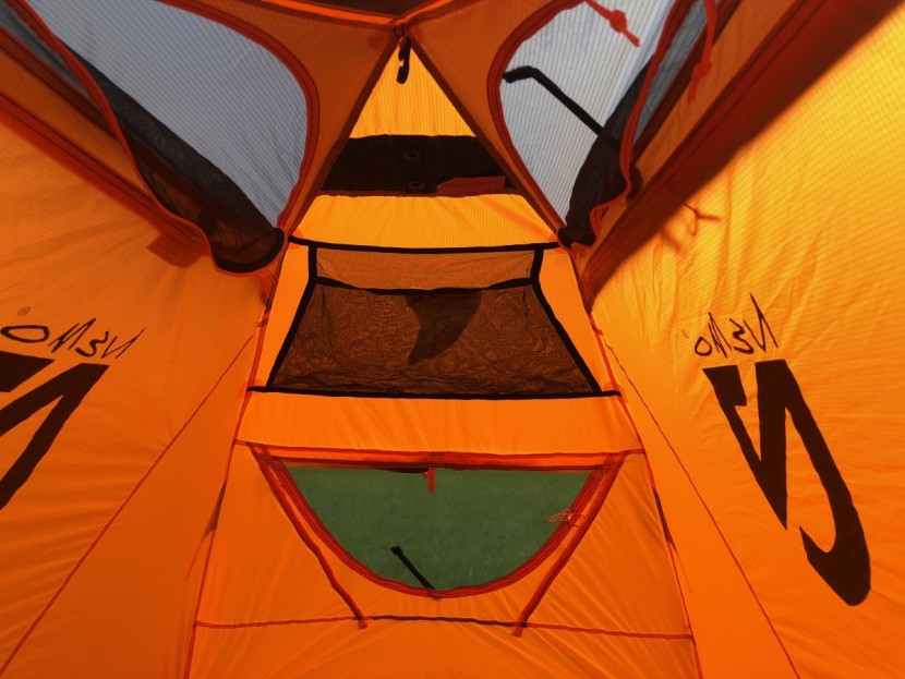 nemo tenshi - the tenshi features an impressive amount of ventilation. besides a...