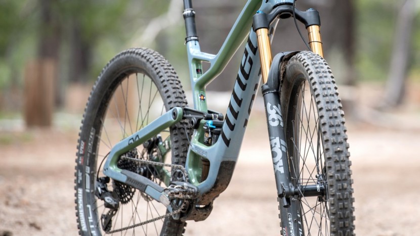 the rip 9 rdo comes tricked out with super nice fox factory...