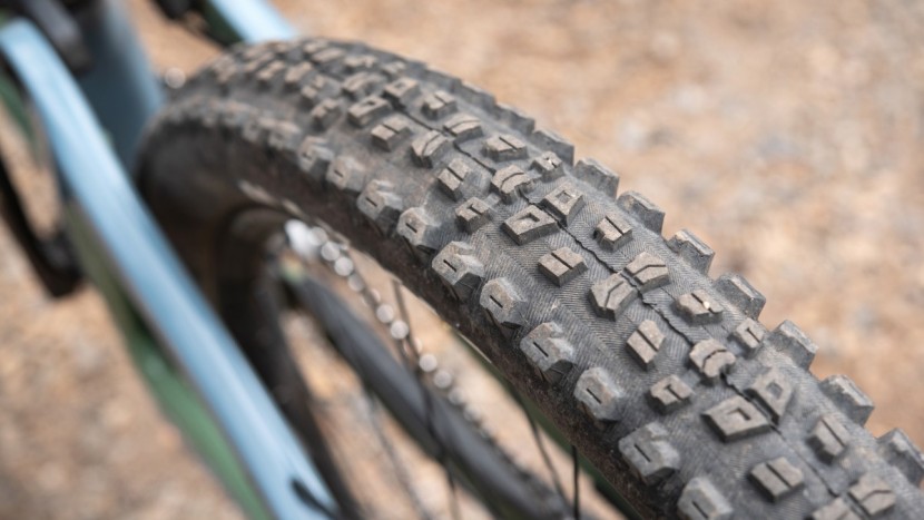 the maxxis aggressor rear tire is a nice spec, its fast rolling and...