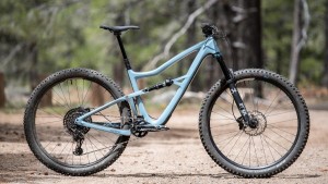 These new Fox 38's 😍  Best mountain bikes, Downhill bike, Mountain bike  brands