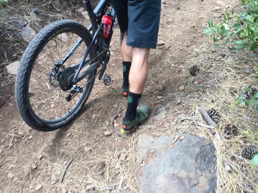 bontrager foray - the foray is reasonably competent for walking, but those who hike a...