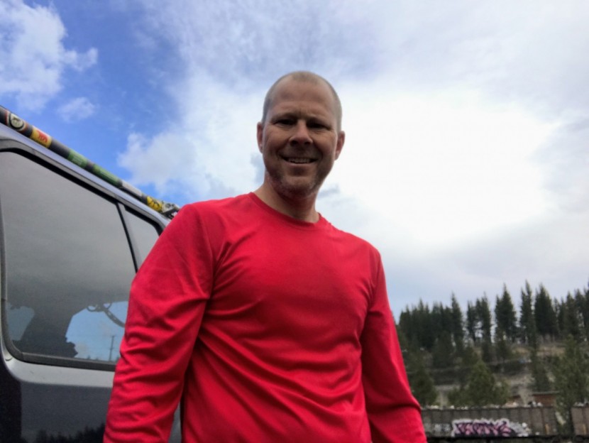 hanes sport cool dri long sleeve - hanes cooldri with freshiq does help with cooling and wetness...