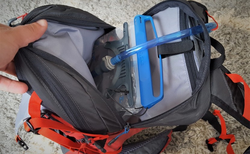 platypus duthie a.m. 10 - the separate bladder pocket and quick release tubing make refilling...