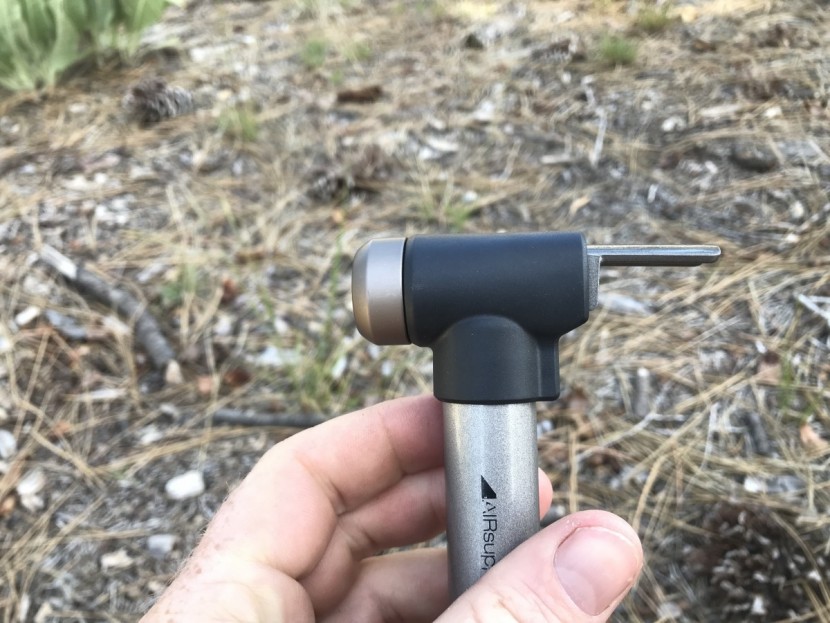 bontrager air support - the metal lever on the air support head is strong and durable.