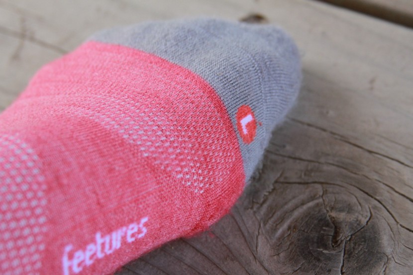 running socks - the feetures merino 10 have an l (left) or r (right) to tell you...