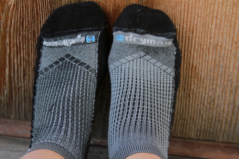 drymax running mini crew - the toe box scrunches and this sock lacks a specific fit overall.