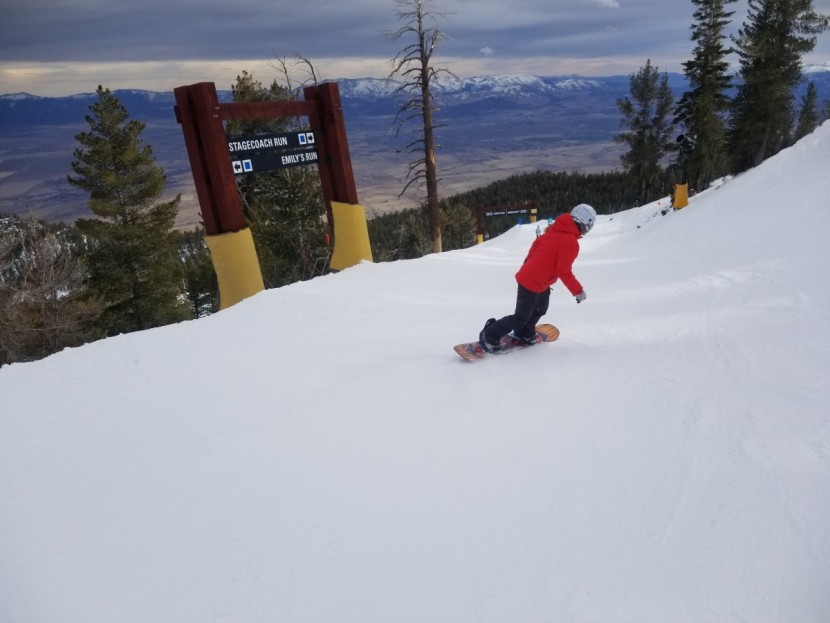 snowboard womens - the twin sister wasn&#039;t our favorite board for edge hold.