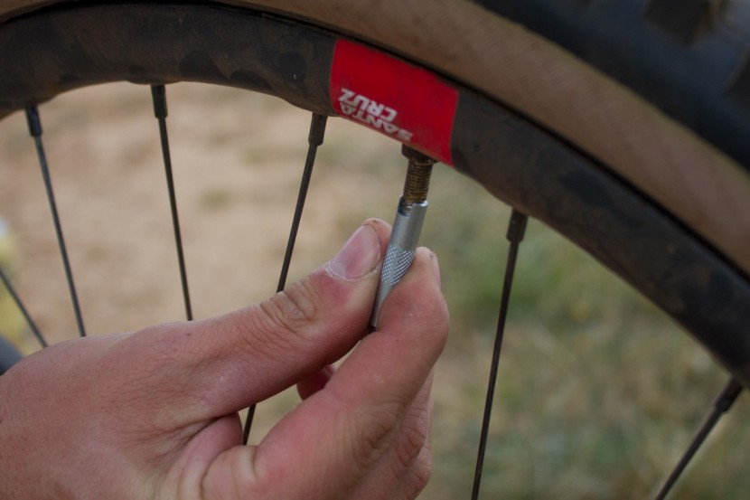 unior euro17 - other than the valve tool, you don't have to worry about losing...