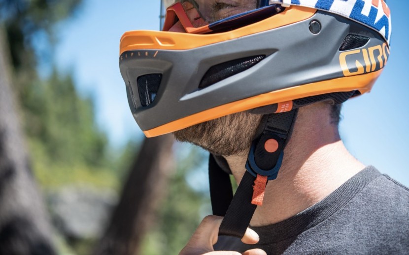 giro disciple mips - make sure you know how to use the d-clip. this is incorrect and it...