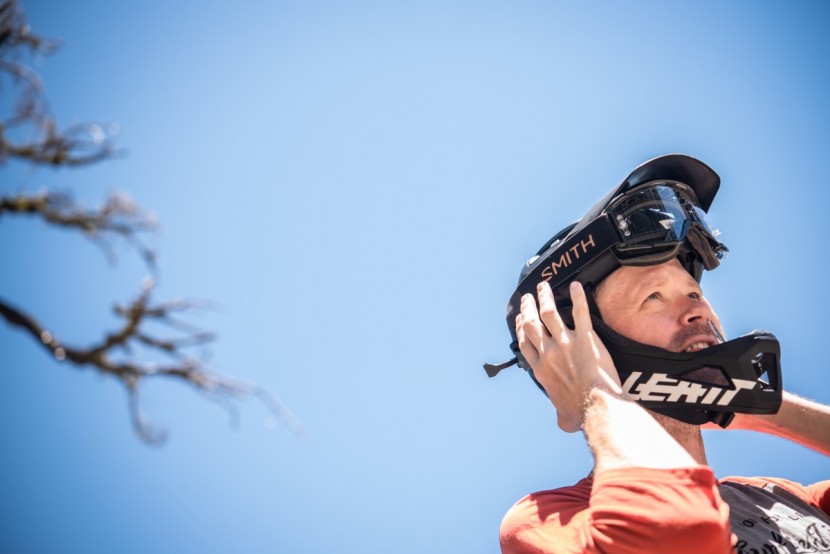 leatt mtb enduro 3.0 - the chin bar removal and attachment system still functions well and...