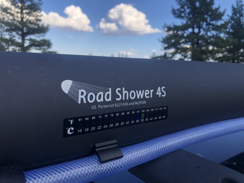 yakima roadshower - powder-coated aluminum, a food-grade hose, and handy temperature...