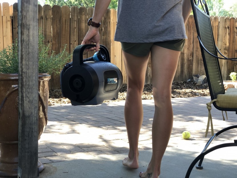 rinsekit pod - even full, the rinsekit pod is compact and pretty portable.