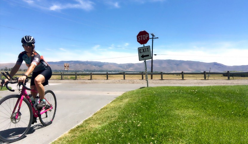 pearl izumi escape quest for women - the escape quest is built well enough for a fun, summertime ride...