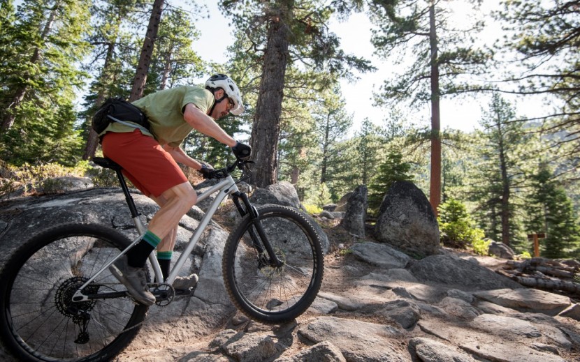 specialized fuse expert 29 - the geometry makes for a comfortable position while climbing and the...