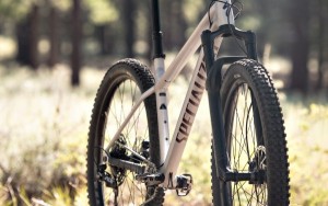 The RockShox 35 Gold fork is a definite step up from the Recon with...