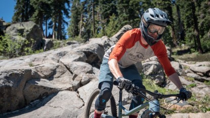 How to Choose a Full-Face Helmet for Downhill Mountain Biking