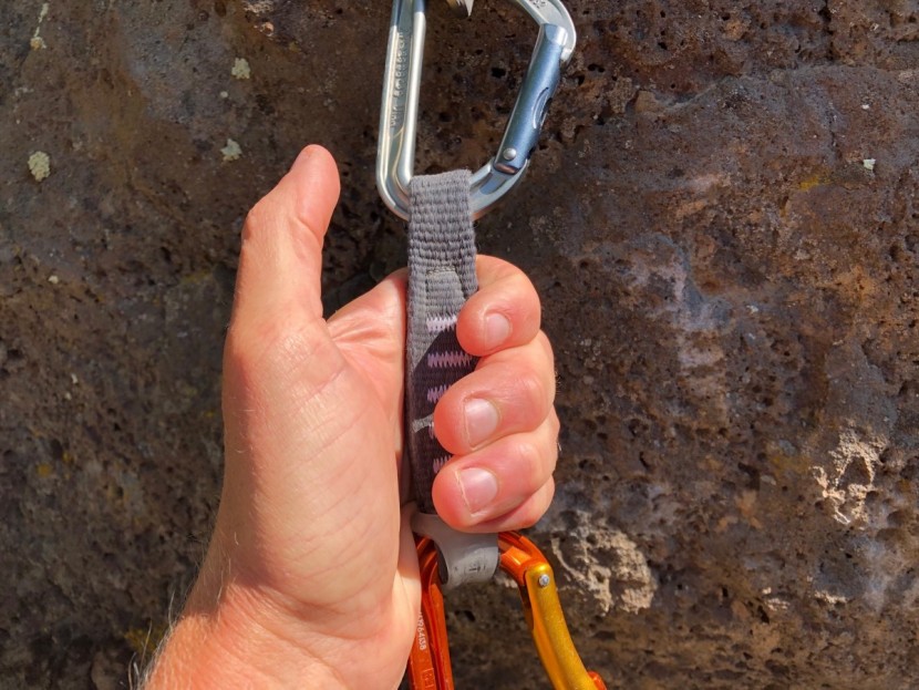 quickdraw - the spirit express has a tapered dogbone that is thinner at the top...