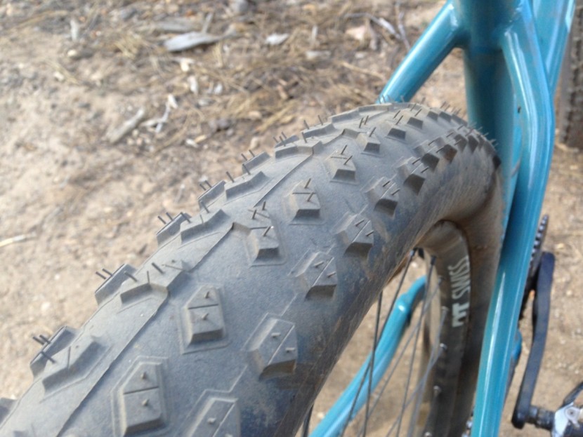 continental mountain king protection 2.6 - this tire rolls smooth and holds speed effectively.
