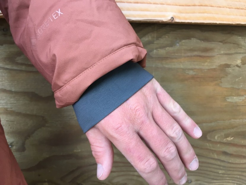 patagonia frozen range - stretchy and soft storm cuffs seal in warmth, and are very...