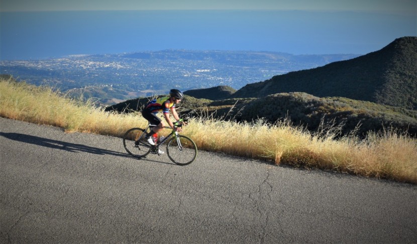 specialized s-works evade angi - the s-works evade is a sleek and handsome looking helmet.