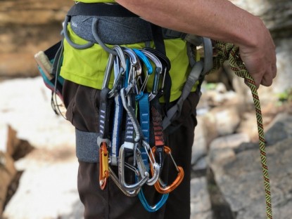 how to choose quickdraws for climbing