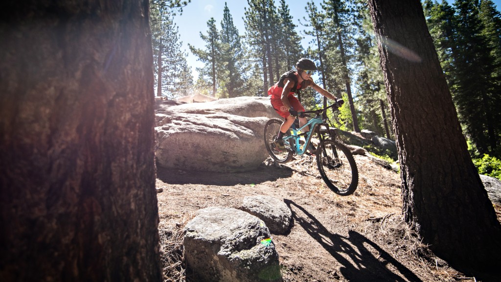 canyon spectral wmn cf 7.0 - the spectral has a huge bandwidth. this is a great bike for taking...