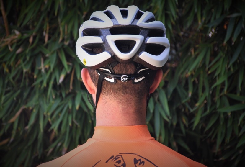 the foray has 21 vents placed all over the helmet.