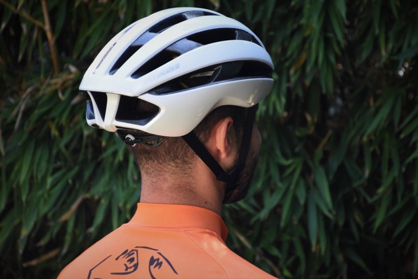 specialized airnet mips - the elongated, semi-aerodynamic profile of the airnet adds to the...
